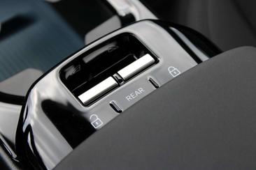 Volvo EX30 Single Motor — photo 25