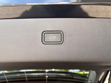 Volvo EX30 Single Motor Extended Range — photo 16