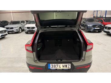 Volvo EC40 Coupé SUV Single Motor Extended Range — photo 13