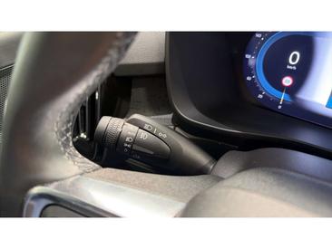 Volvo EC40 Coupé SUV Single Motor Extended Range — photo 19