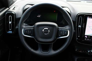 Volvo EX40 Single Motor Extended Range — photo 27