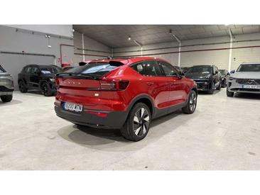 Volvo C40 Coupé SUV — photo 33