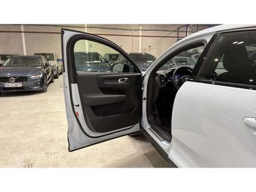 Volvo C40 Coupé SUV — photo 47