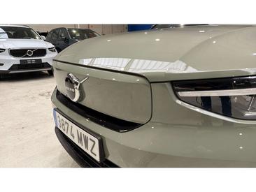 Volvo EC40 Coupé SUV Single Motor Extended Range — photo 35
