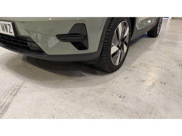 Volvo EC40 Coupé SUV Single Motor Extended Range — photo 36