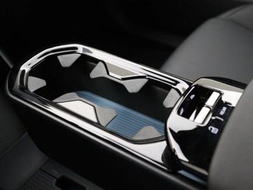 Volvo EX30 — photo 18