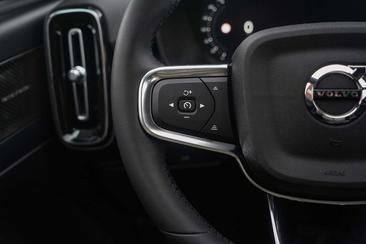 Volvo EX40 Single Motor Extended Range — photo 18