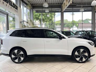 Volvo EX90 TWIN MOTOR PERFORMANCE — photo 2