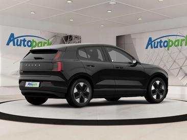 Volvo EX30 — photo 3