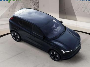 Volvo EX30 — photo 11