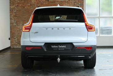 Volvo EX40 Single Motor Extended Range — photo 6