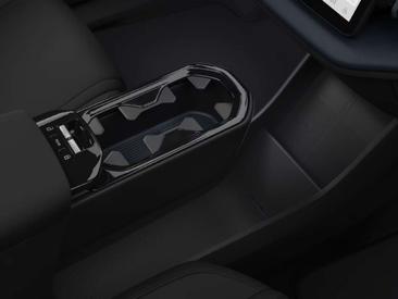 Volvo EX30 — photo 19