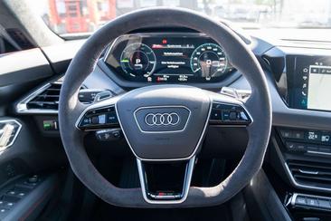 Audi E-tron GT Berline RS Quattro 440 KW — photo 11