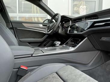 Audi RS6 avant — photo 17