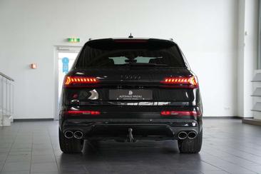Audi SQ7 TFSI — photo 8