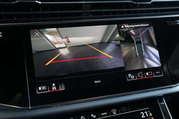 Audi SQ7 TFSI — photo 36