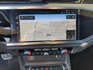 Audi Q3 35 TDI — photo 15