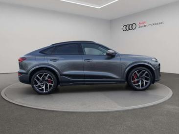 Audi Q6 SUV S Line S — photo 7
