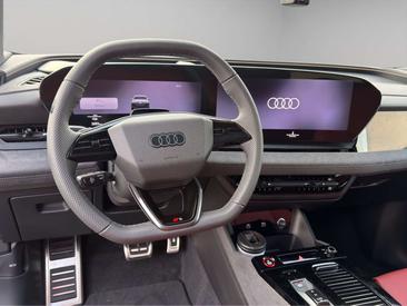 Audi Q6 SUV S Line S — photo 11