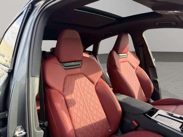 Audi Q6 SUV S Line S — photo 18