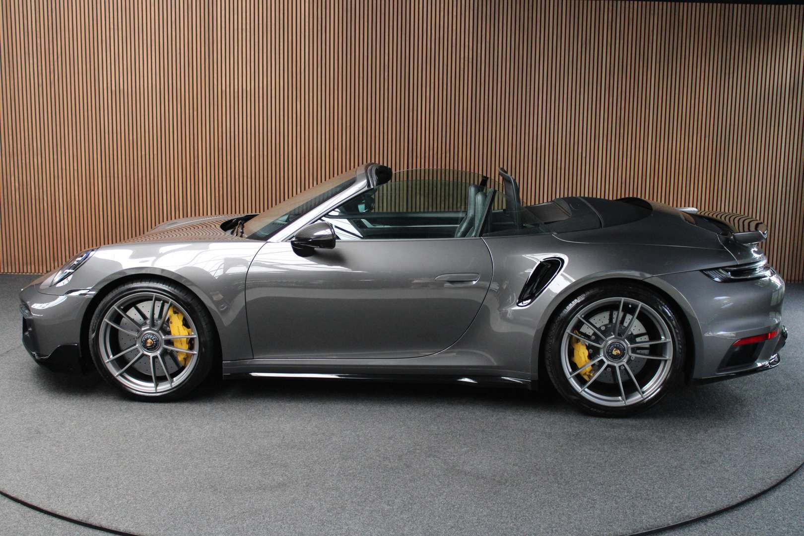 Porsche 992 I Turbo S Cabriolet - 2021 - Joinsteer - #2