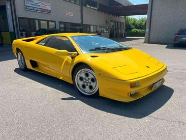 Lamborghini Diablo — photo 2