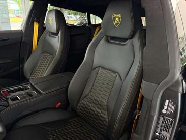 Lamborghini Urus S — photo 14