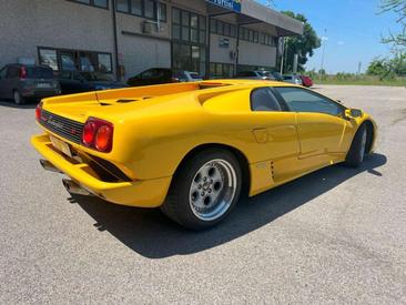 Lamborghini Diablo — photo 5