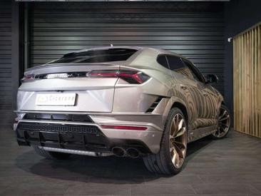 Lamborghini Urus S — photo 16