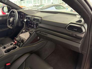 Lamborghini Urus S — photo 18