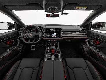 Lamborghini Urus SE — photo 6