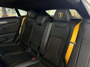 Lamborghini Urus S — photo 25