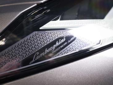 Lamborghini Urus S — photo 27