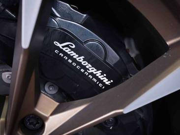 Lamborghini Urus S — photo 42