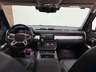 Land Rover Defender 110 D300 MHEV — photo 3