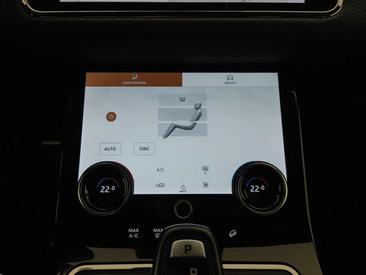 Land Rover Range Rover Evoque P250 (2022) — photo 13
