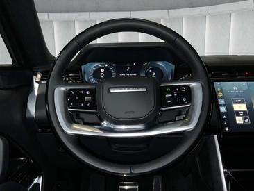Land Rover Range Rover P550e — photo 9