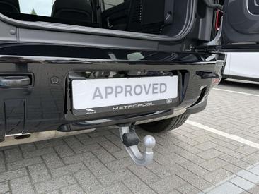 Land Rover Defender 90 D250 MHEV — photo 20