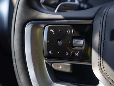 Land Rover Range Rover D350 — photo 11