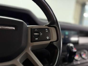 Land Rover Defender 110 D300 MHEV — photo 24
