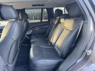 Land Rover Range Rover D350 — photo 19