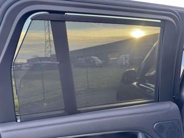 Land Rover Range Rover D350 — photo 23