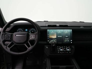 Land Rover Defender 130 D300 MHEV — photo 36