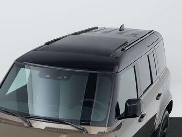 Land Rover Defender 130 D300 MHEV — photo 46