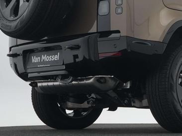 Land Rover Defender 130 D300 MHEV — photo 47