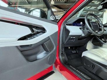 Land Rover Range Rover Evoque P250 — photo 9