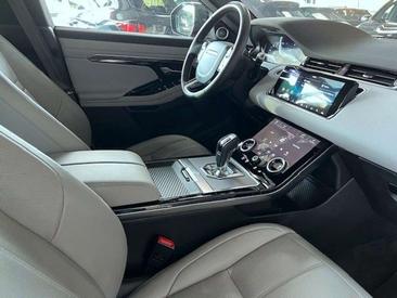 Land Rover Range Rover Evoque P250 — photo 18