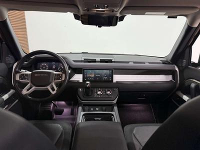 Land Rover Defender 110 SE 2.0 D240