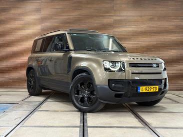 Land Rover Defender 110 SE 2.0 D240 — photo 12