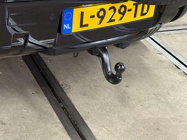 Land Rover Defender 110 SE 2.0 D240 — photo 44